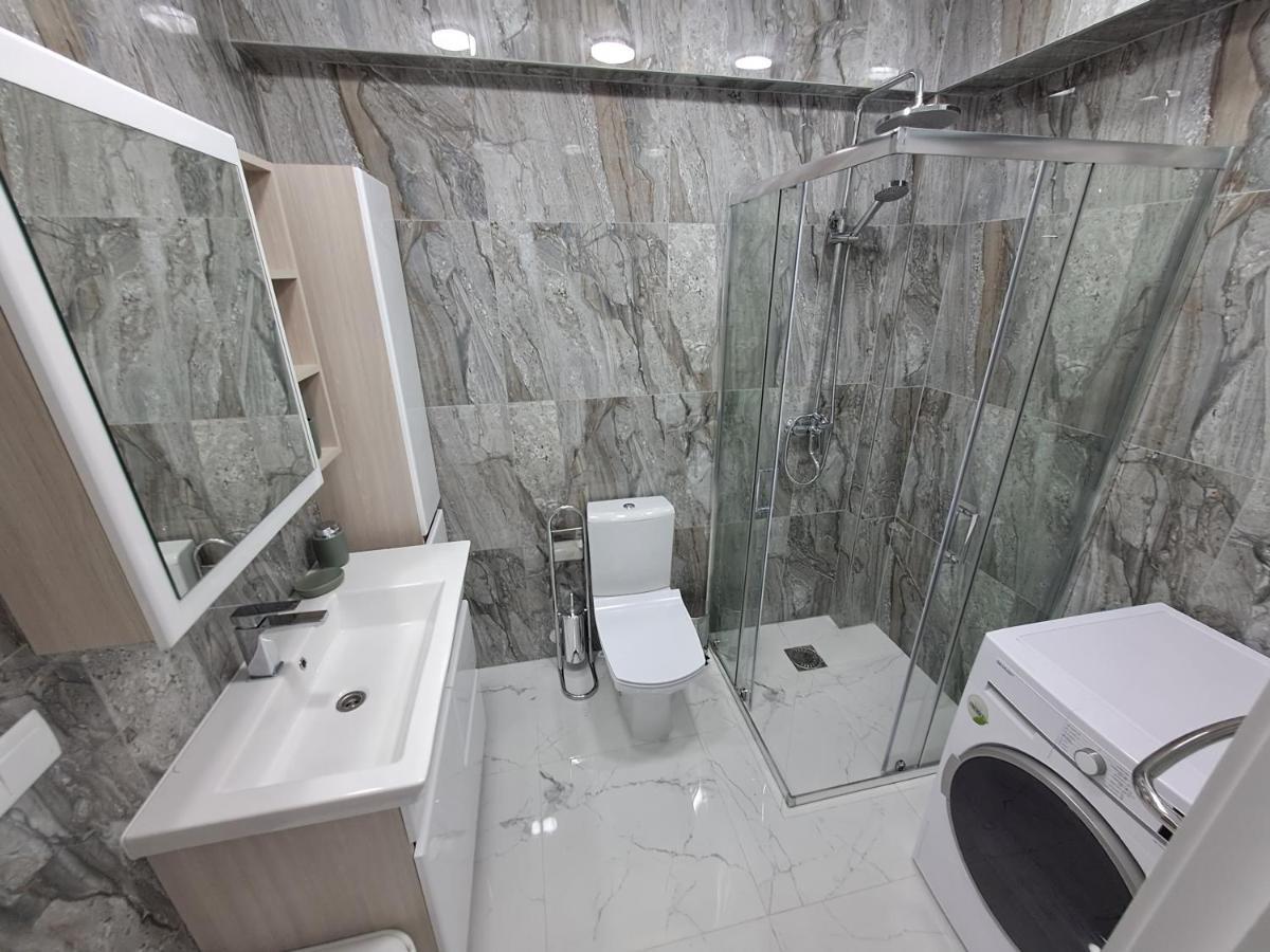 Airport 24&24 Car Parking Apartman Kisinyov Kültér fotó